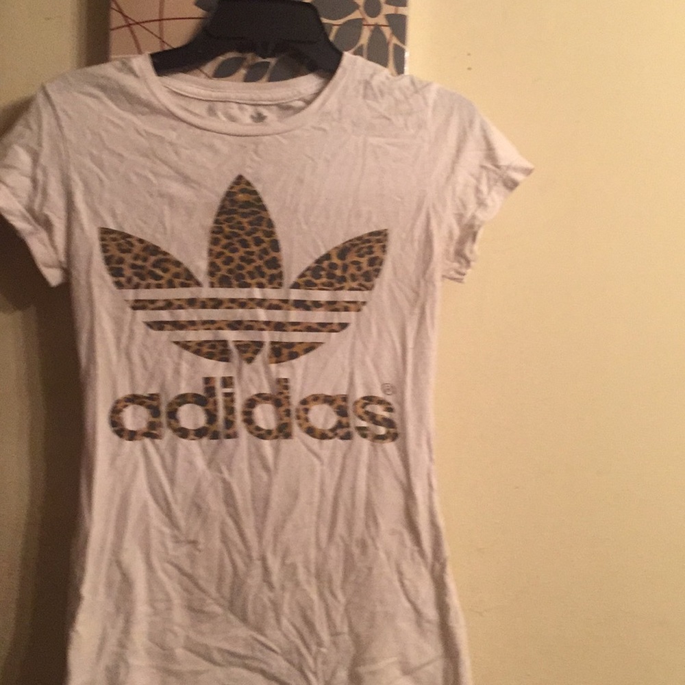 Adidas tee